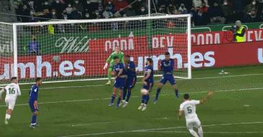 四川男篮主场90比119不敌广东男篮